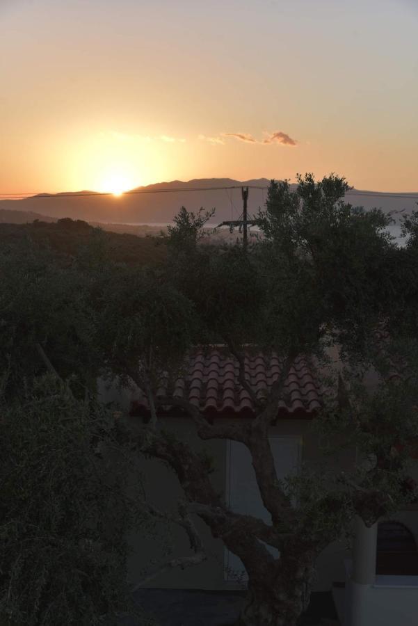 Villa Blue Vedere Gerani  Bagian luar foto